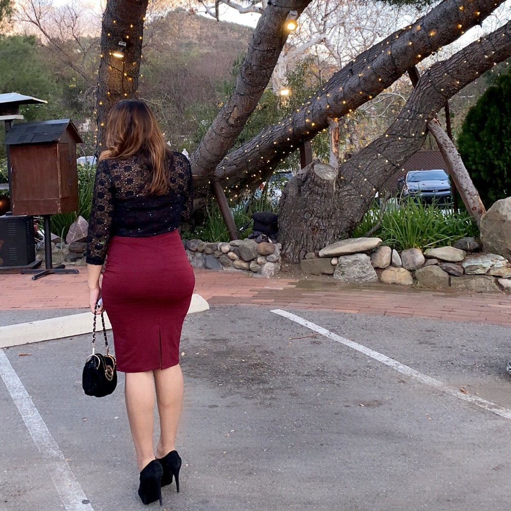 Fashion Nova burgundy dress size large